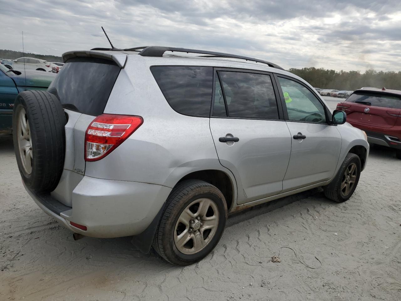 2010 Toyota RAV 4 - Image 3