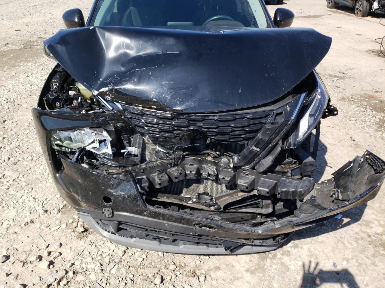 2021 Nissan Rogue - Image 12