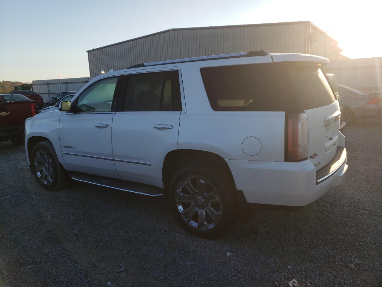 2016 GMC Yukon - Image 2