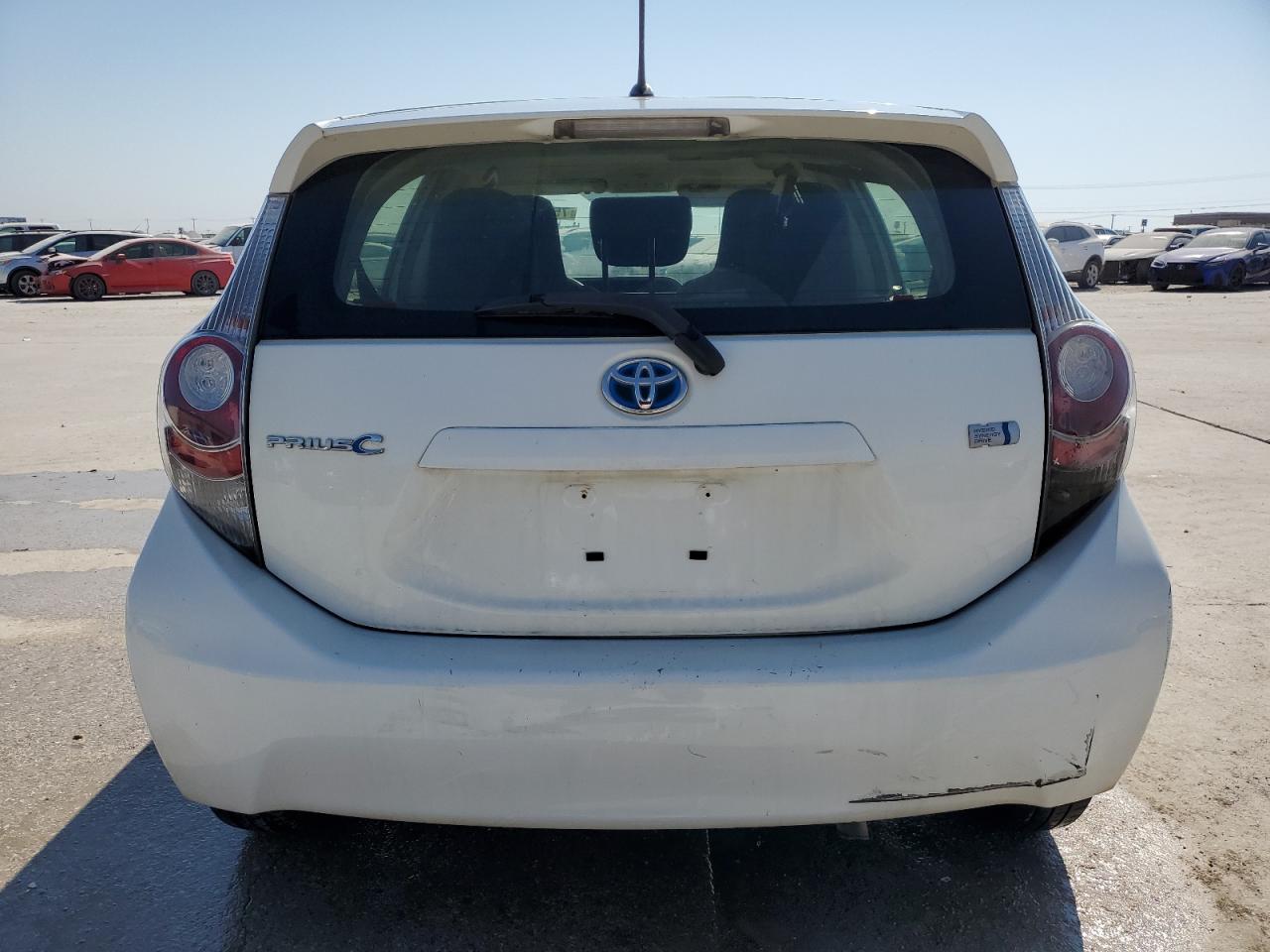 2013 Toyota Prius C VIN: JTDKDTB31D1056504 Lot: 75843674