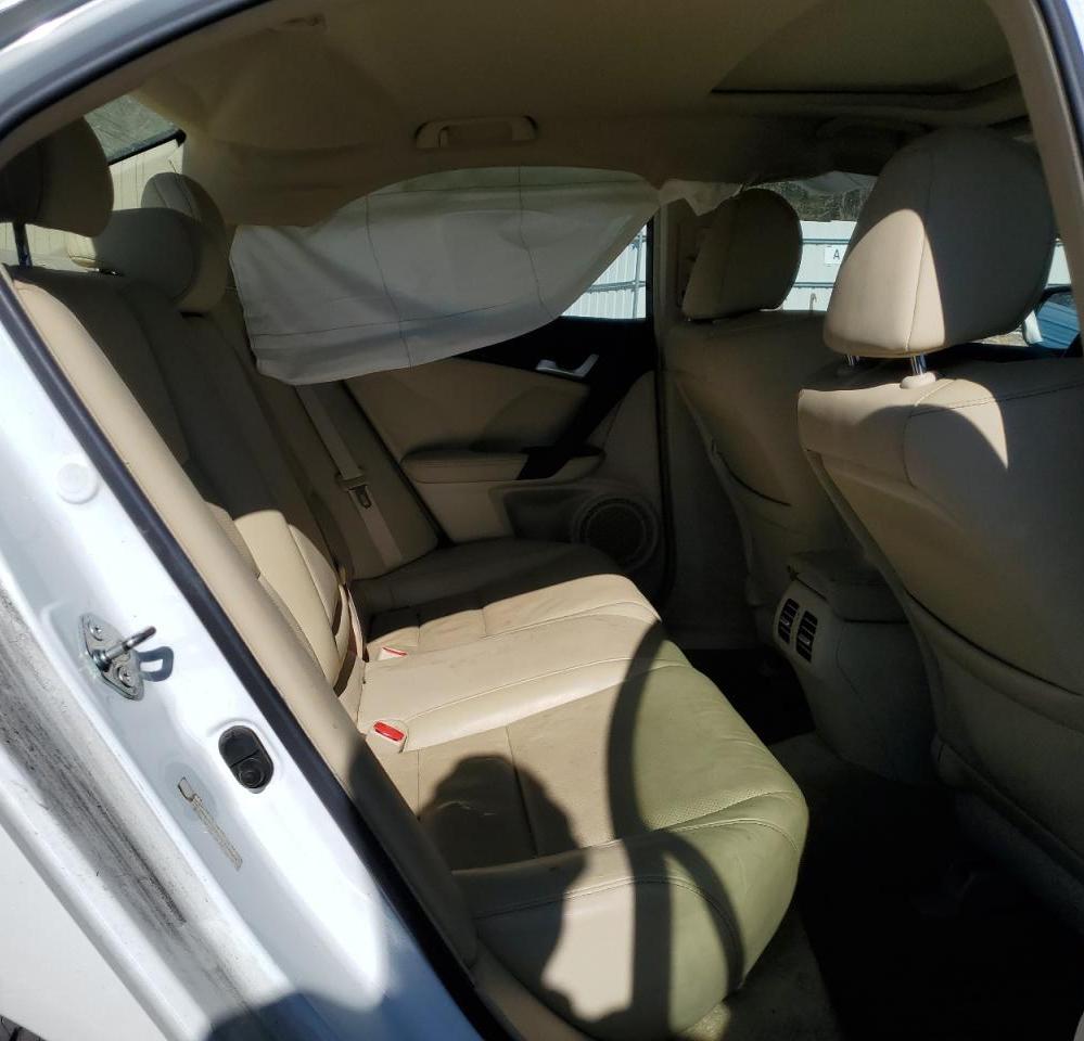 2012 Acura TSX - Image 10