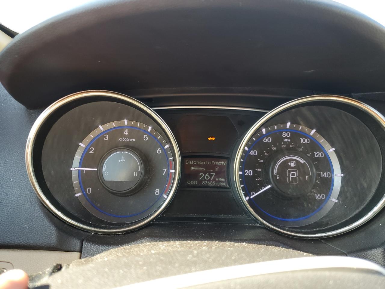 2012 Hyundai Sonata - Image 9
