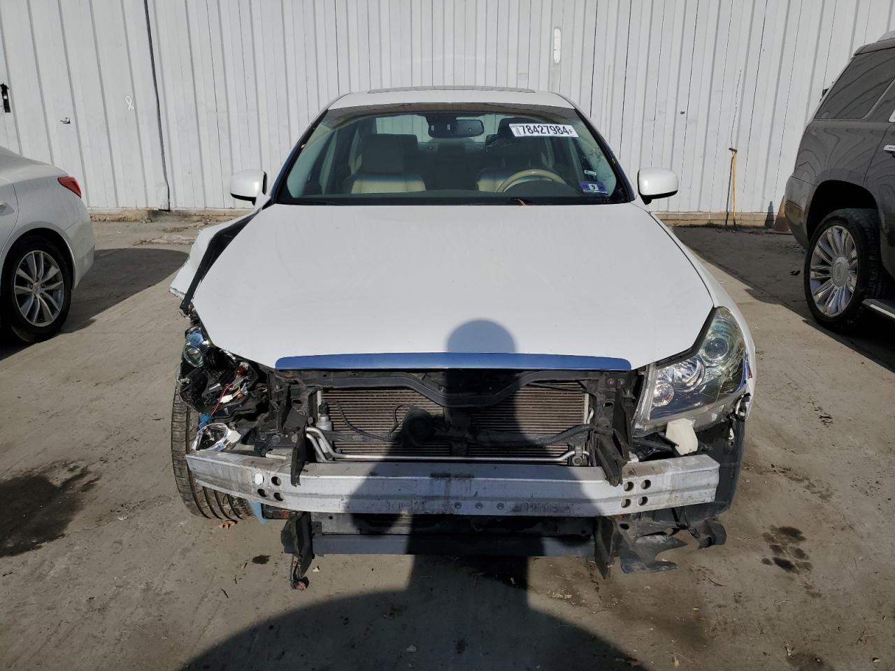 2010 Infiniti M - Image 5