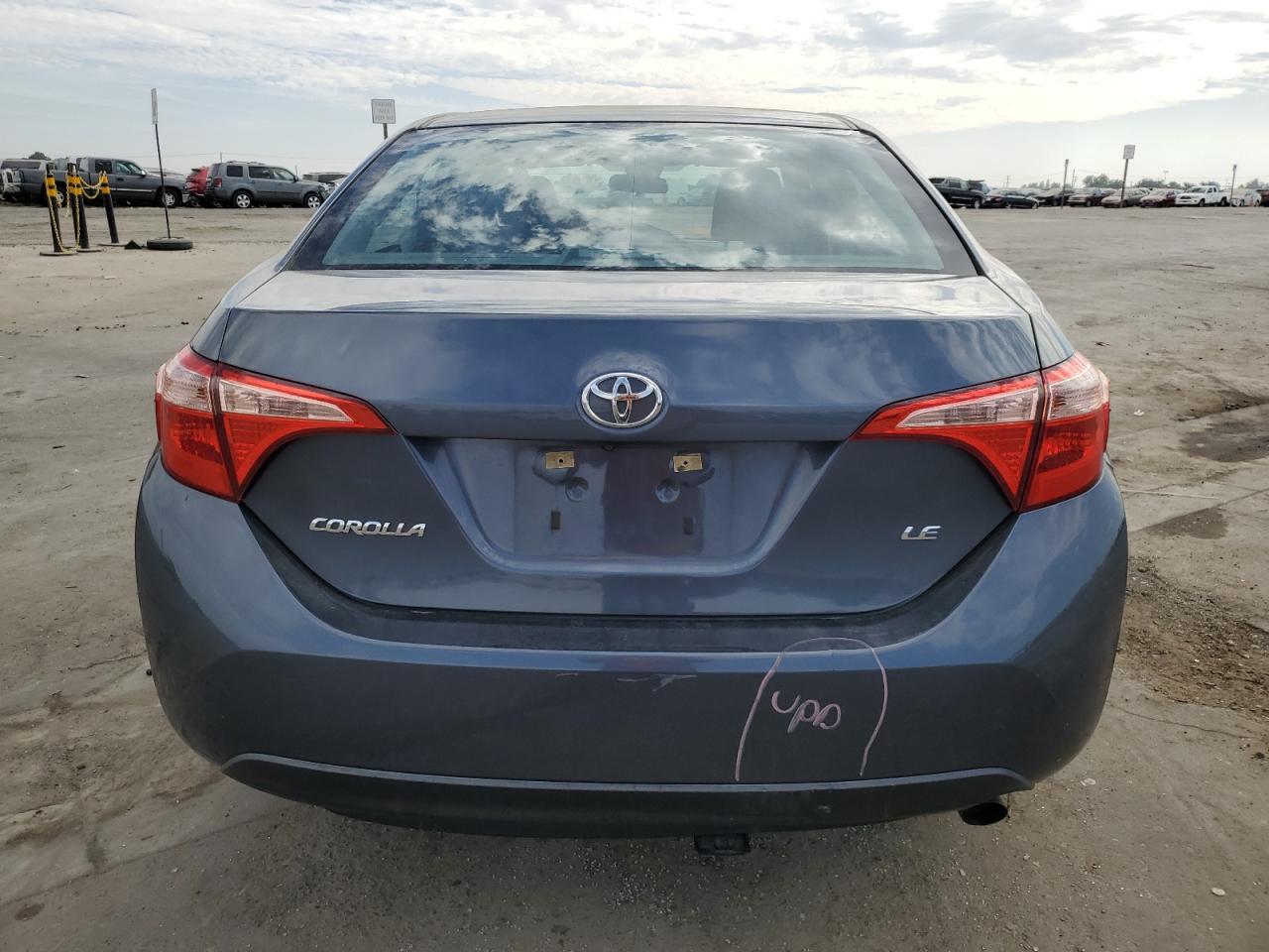 5YFBURHE1HP655027 2017 Toyota Corolla L