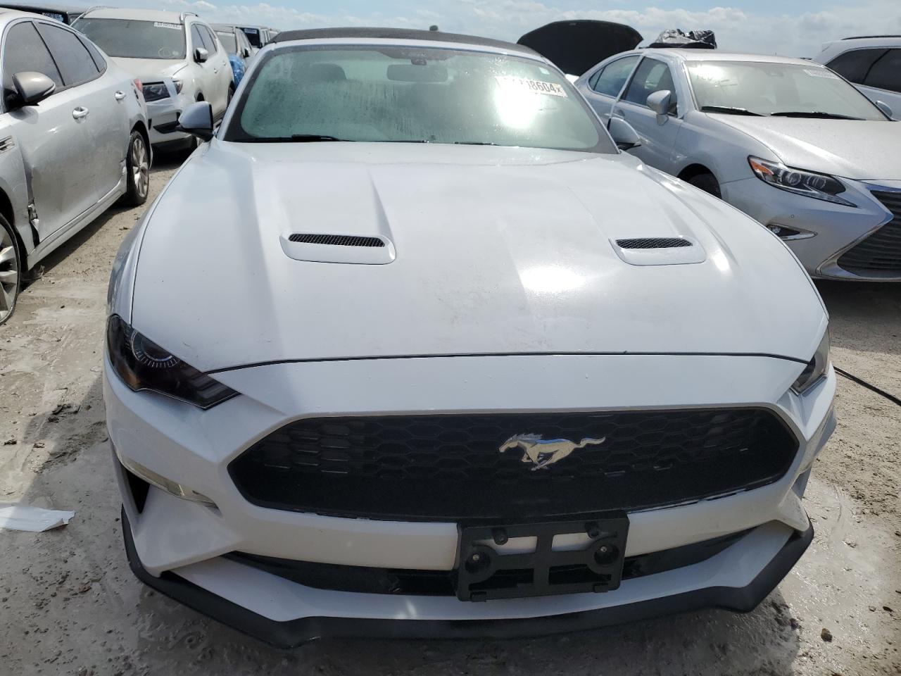 2020 Ford Mustang - Image 5