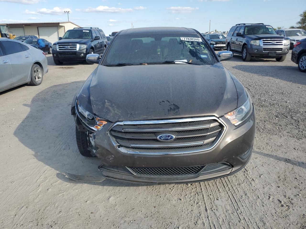 2016 Ford Taurus - Image 5