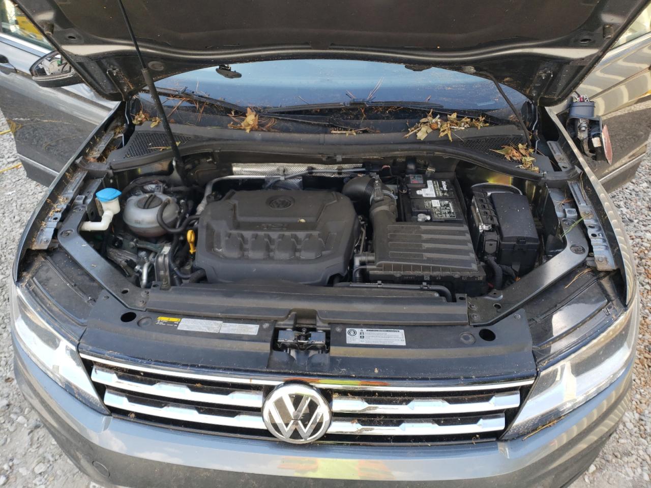 3VV2B7AXXJM006685 2018 Volkswagen Tiguan Se