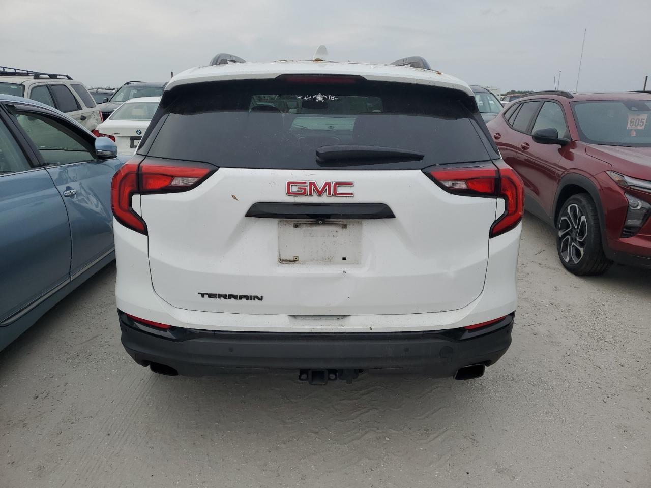 3GKALPEX3KL116233 2019 GMC Terrain Slt