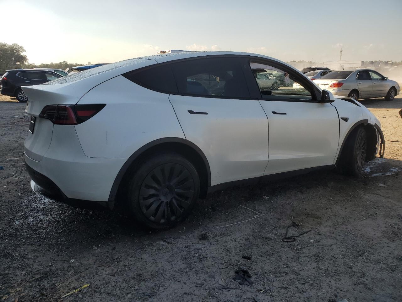 VIN 5YJYGDEE2MF065594 2021 TESLA MODEL Y no.3