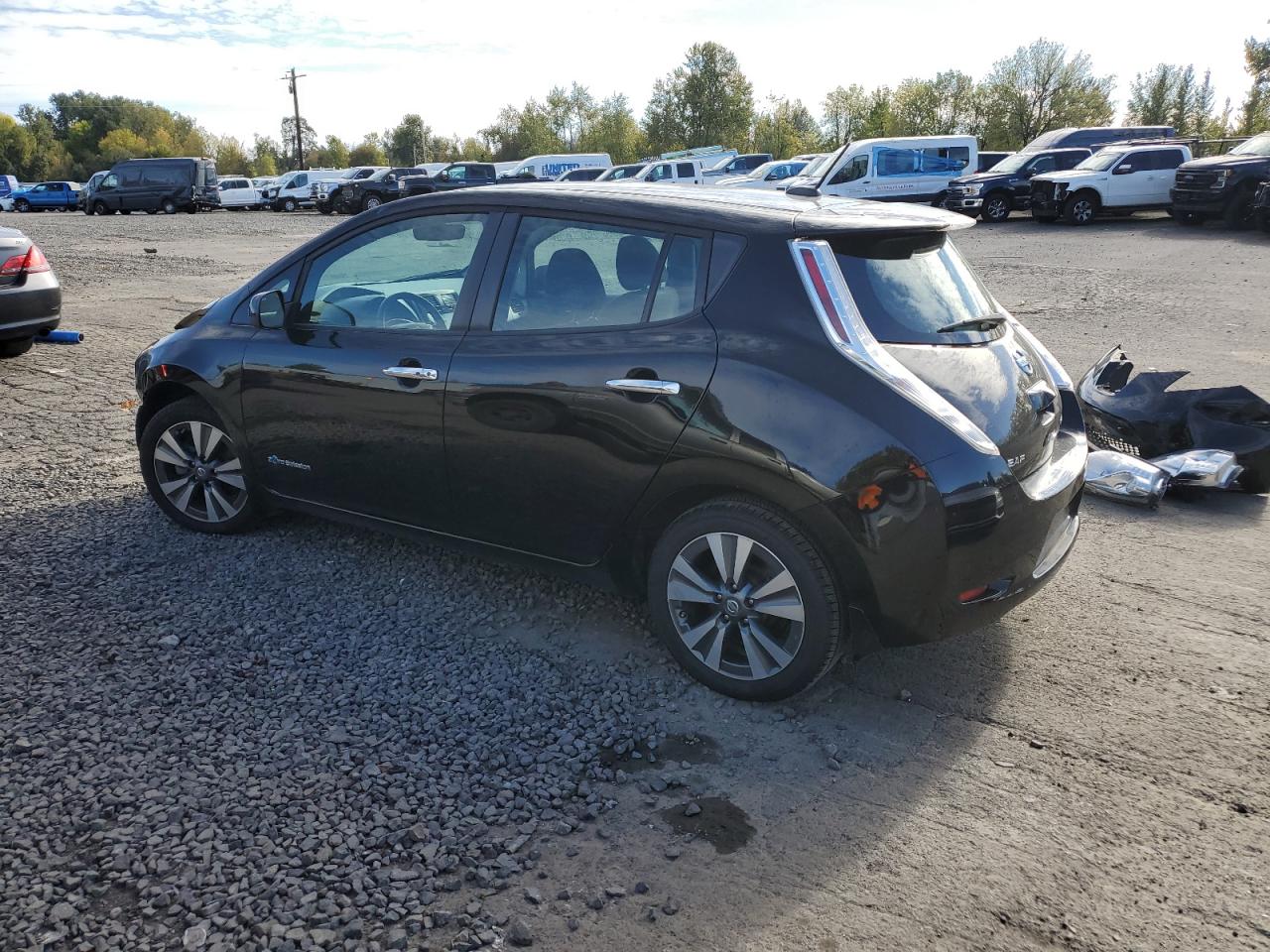 2016 Nissan Leaf - Image 2