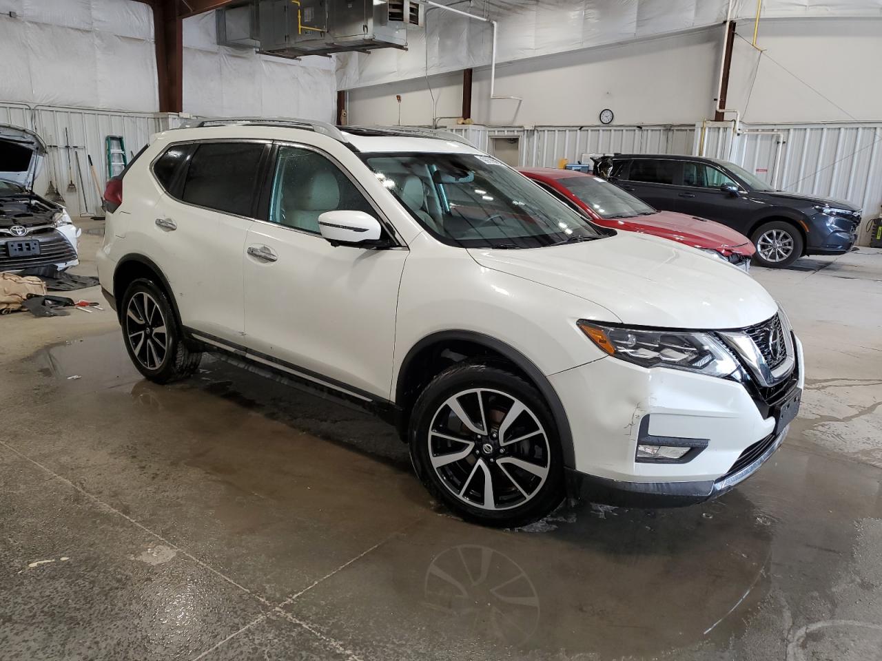 2018 Nissan Rogue - Image 4