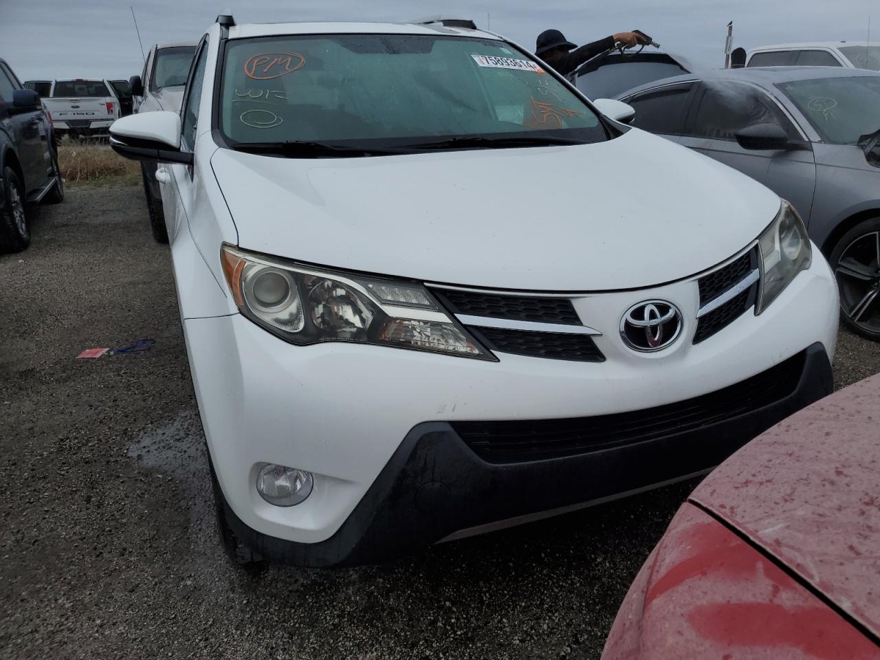 2014 Toyota RAV 4 - Image 5