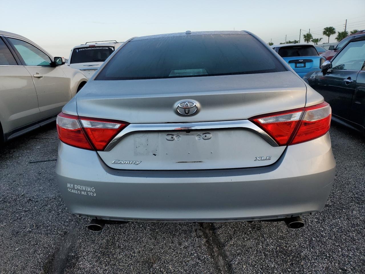 4T1BK1FK6FU565643 2015 Toyota Camry Xse