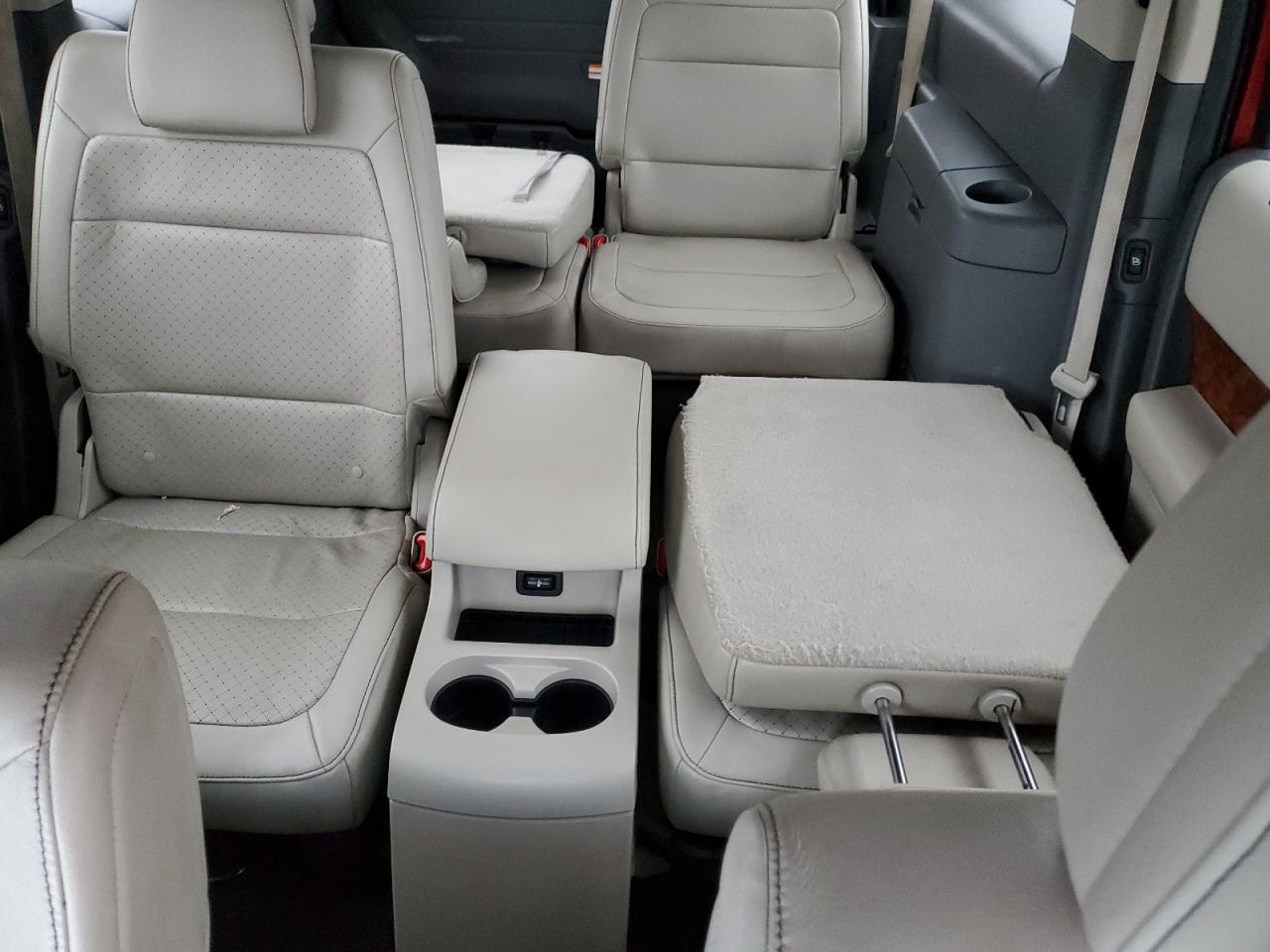 2011 Ford Flex - Image 10