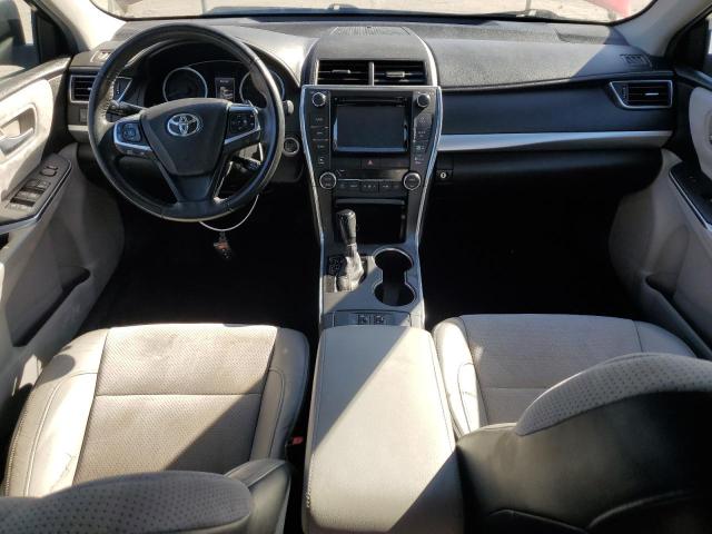  TOYOTA CAMRY 2015 Czerwony