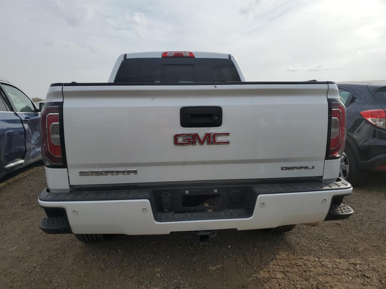 2018 GMC Sierra - Image 6