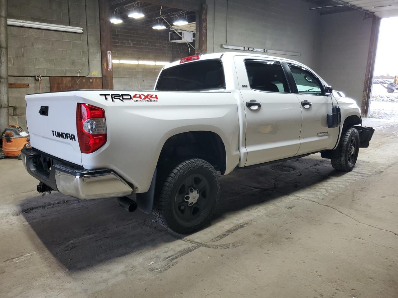 2020 Toyota Tundra - Image 3