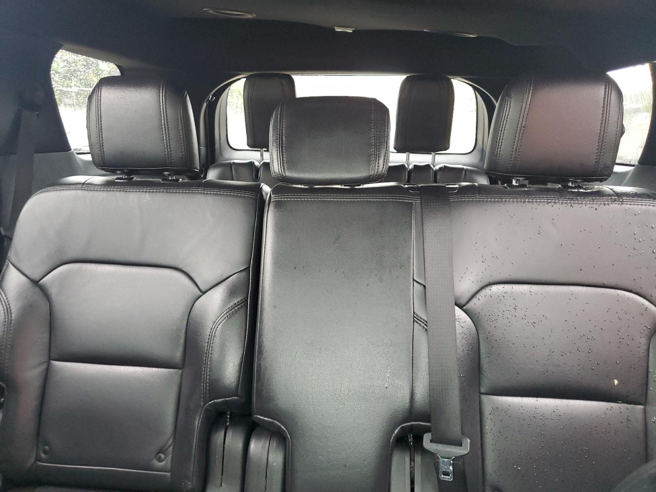 2019 Ford Explorer - Image 10