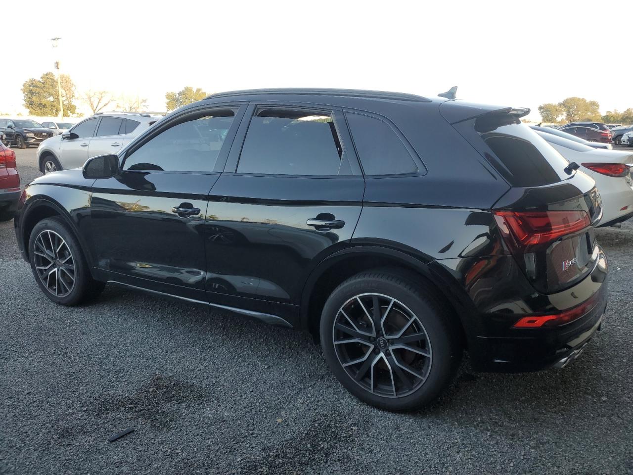 2023 Audi SQ5 - Image 2