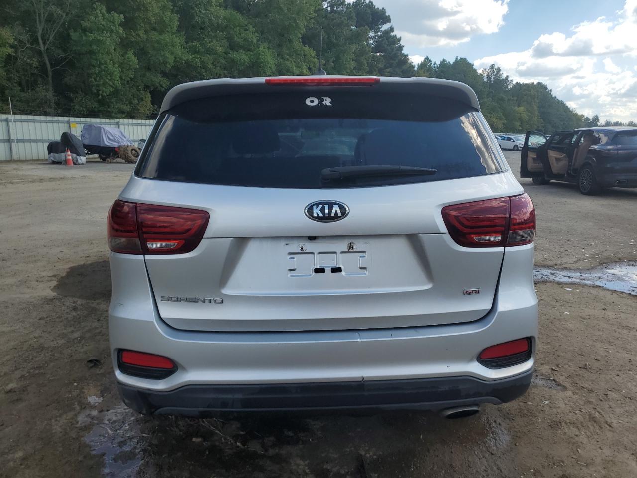 2019 Kia Sorento L VIN: 5XYPG4A34KG534657 Lot: 73672354