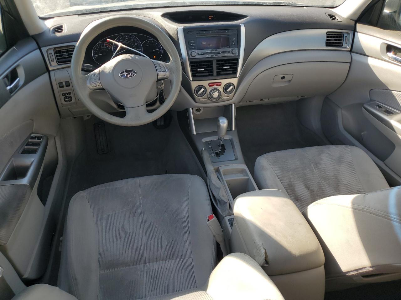 2010 Subaru Forester - Image 8