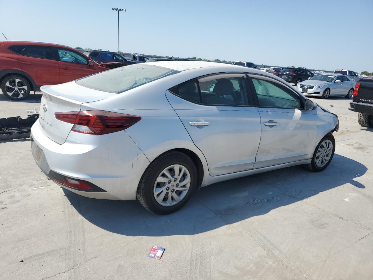 2019 Hyundai Elantra - Image 3