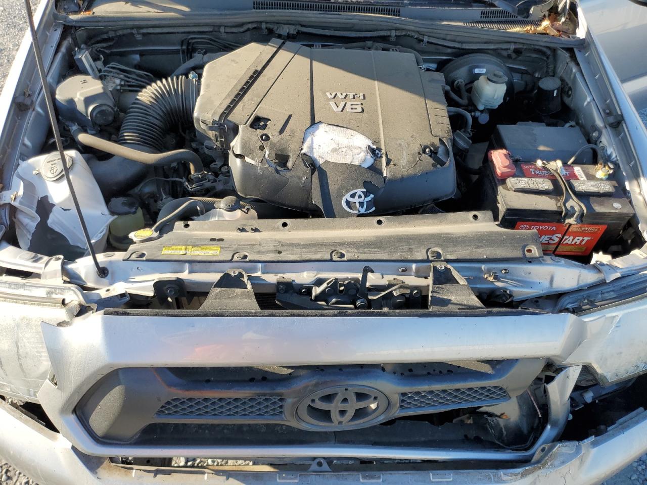 2014 Toyota Tacoma - Image 11