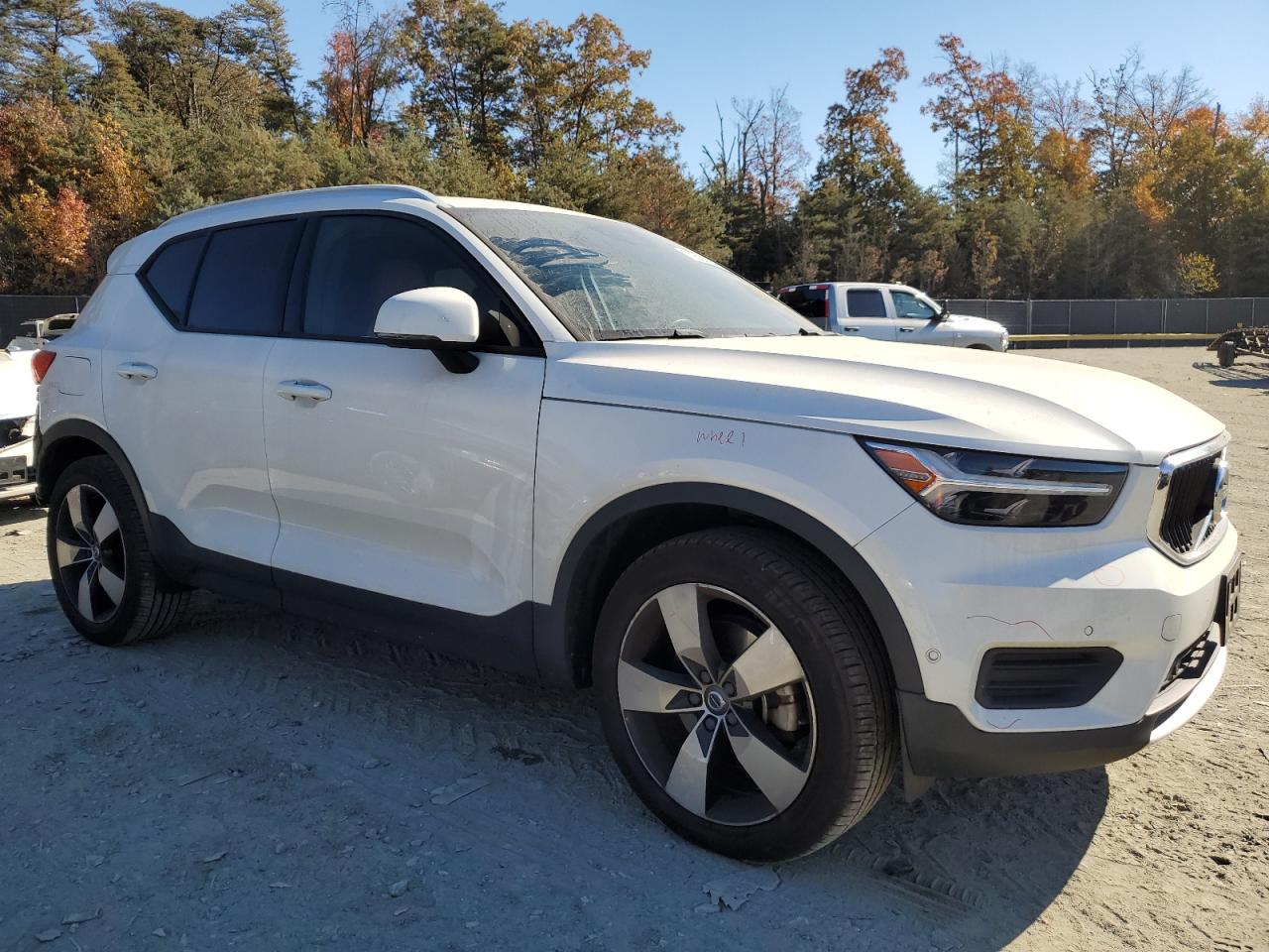 2019 Volvo Xc40 T5 Momentum VIN: YV4162XZ2K2011475 Lot: 77620794