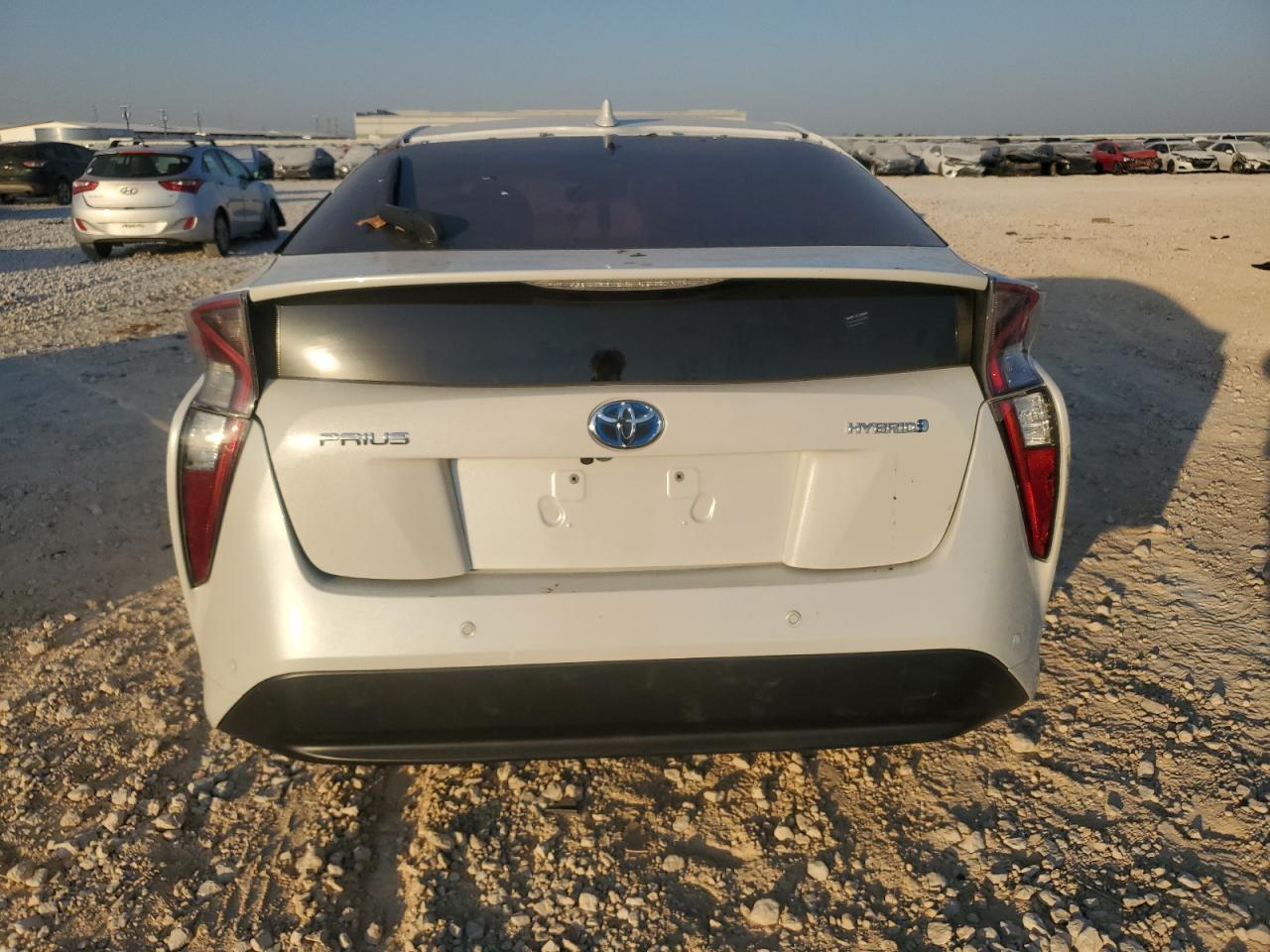 JTDKBRFU0J3067408 2018 Toyota Prius