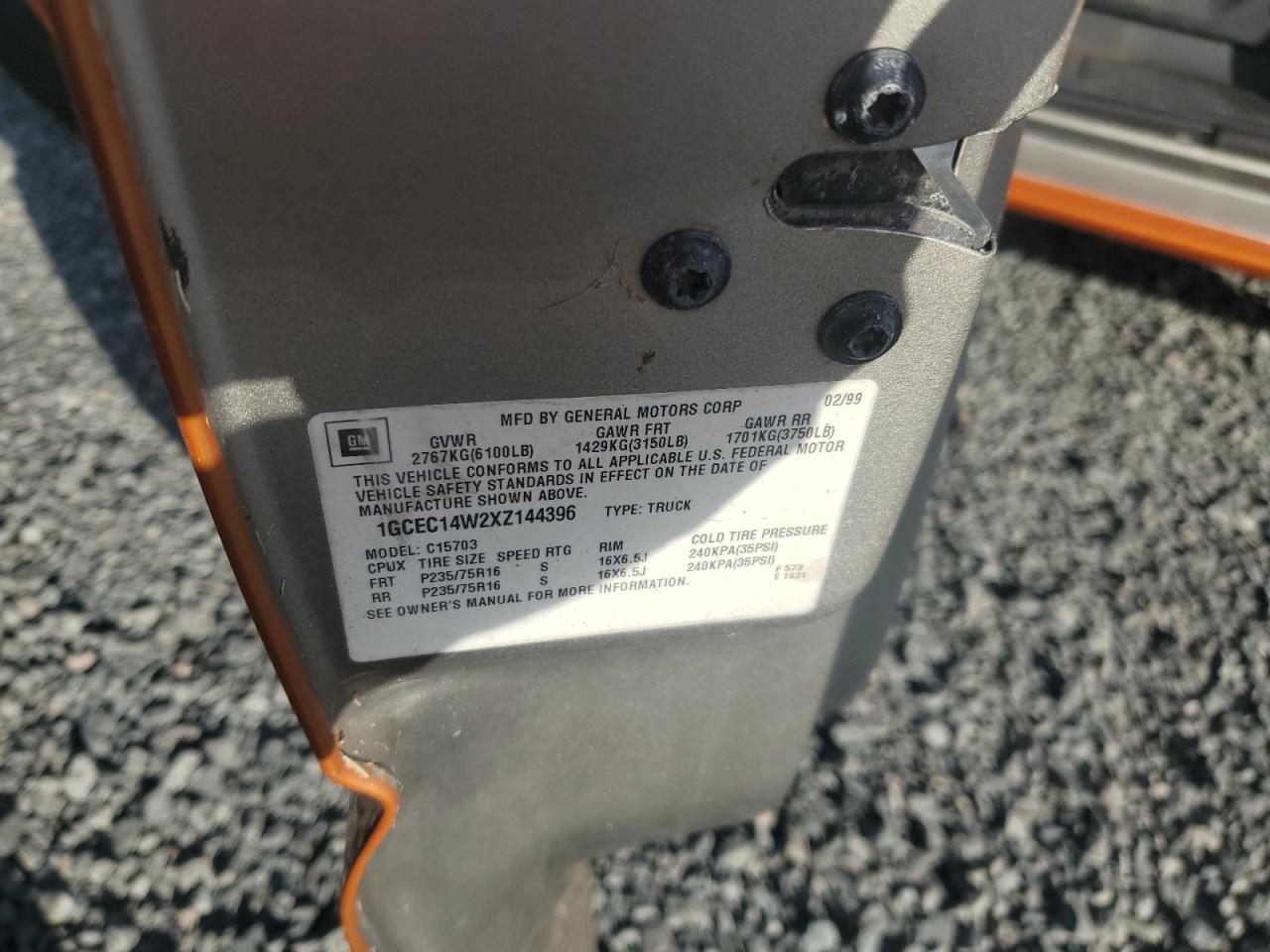 1999 Chevrolet Silverado C1500 VIN: 1GCEC14W2XZ144396 Lot: 74321884