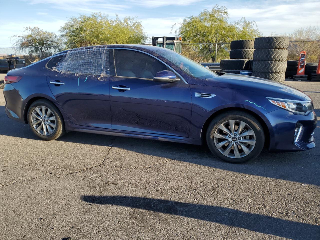 2018 Kia Optima - Image 4