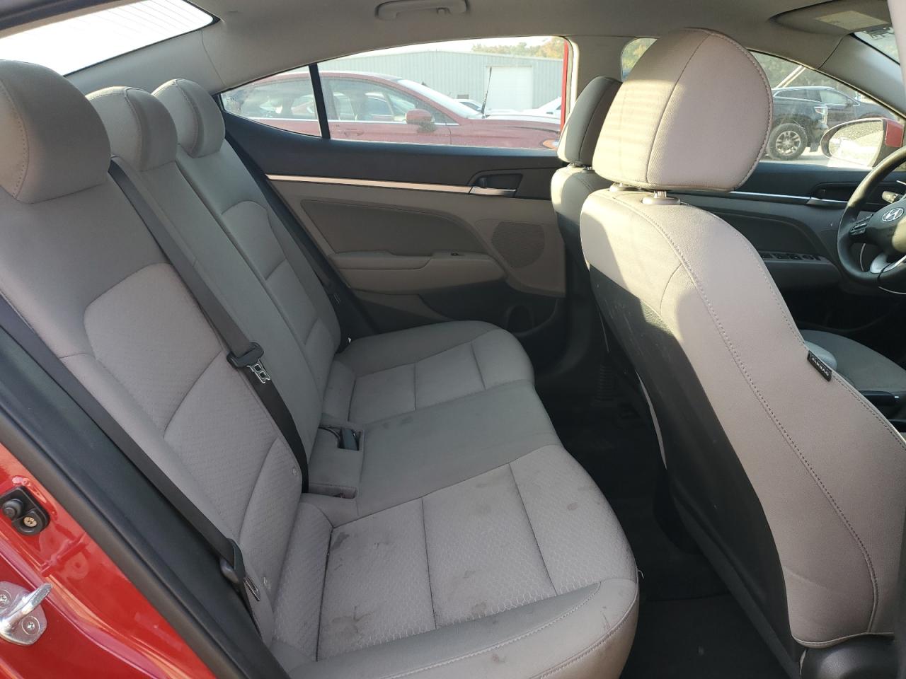 2020 Hyundai Elantra - Image 10