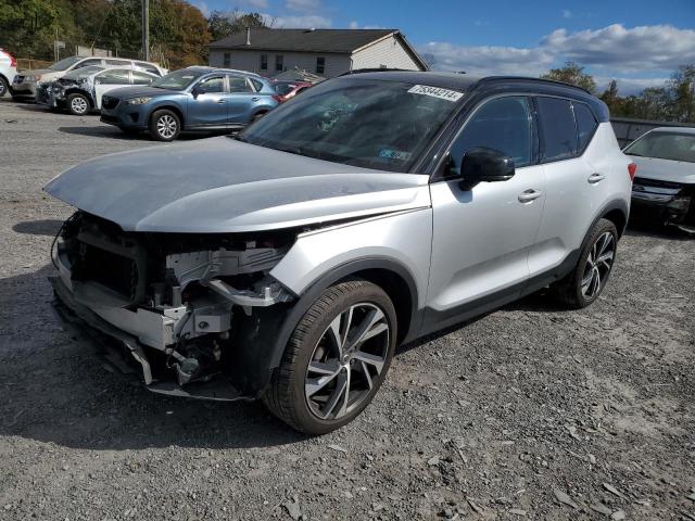 2019 Volvo Xc40 T5 R-Design