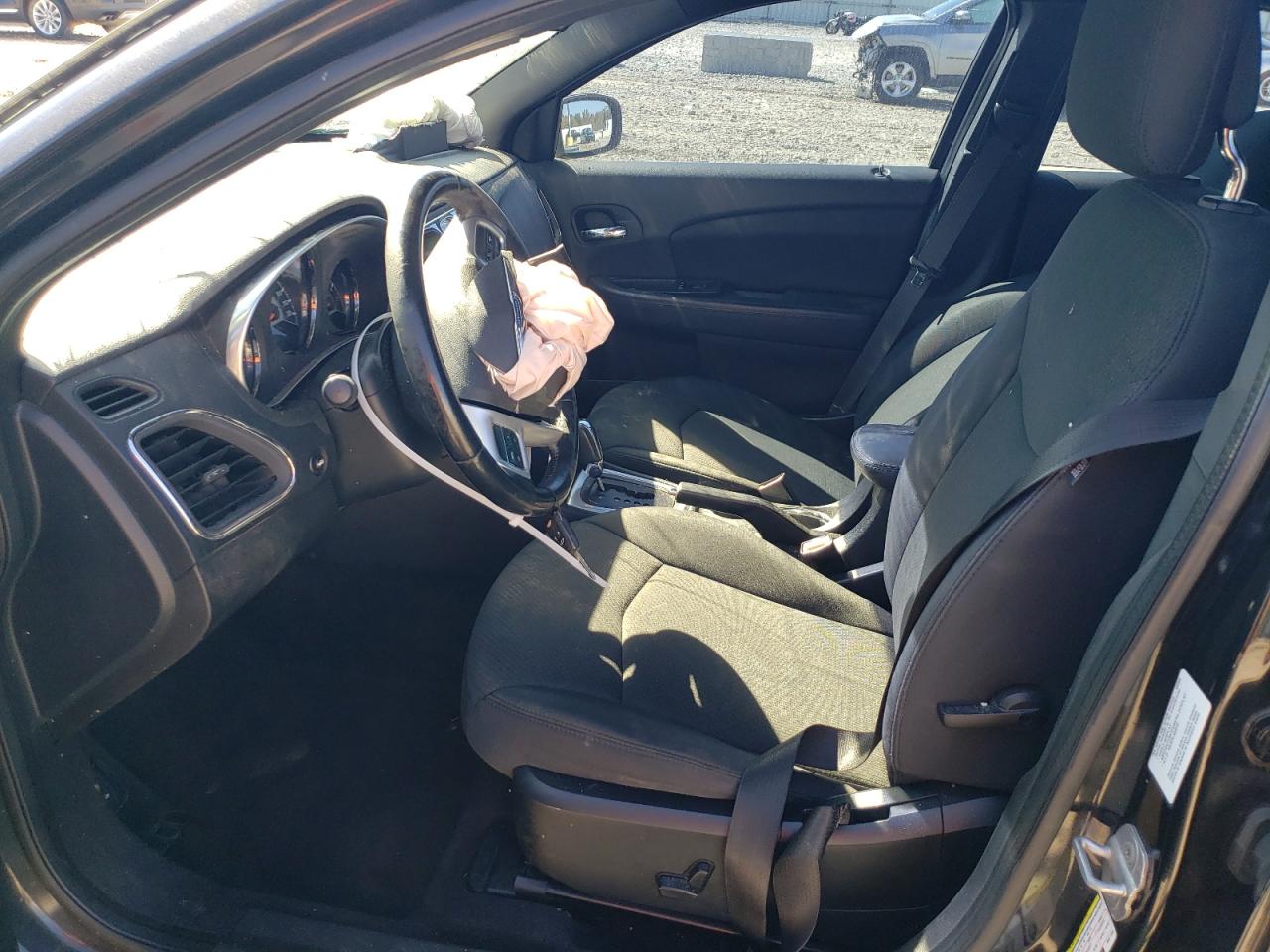 2011 Chrysler 200 - Image 7
