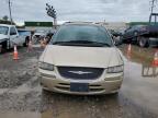 1999 Chrysler Town & Country Lx للبيع في Columbus، OH - Mechanical