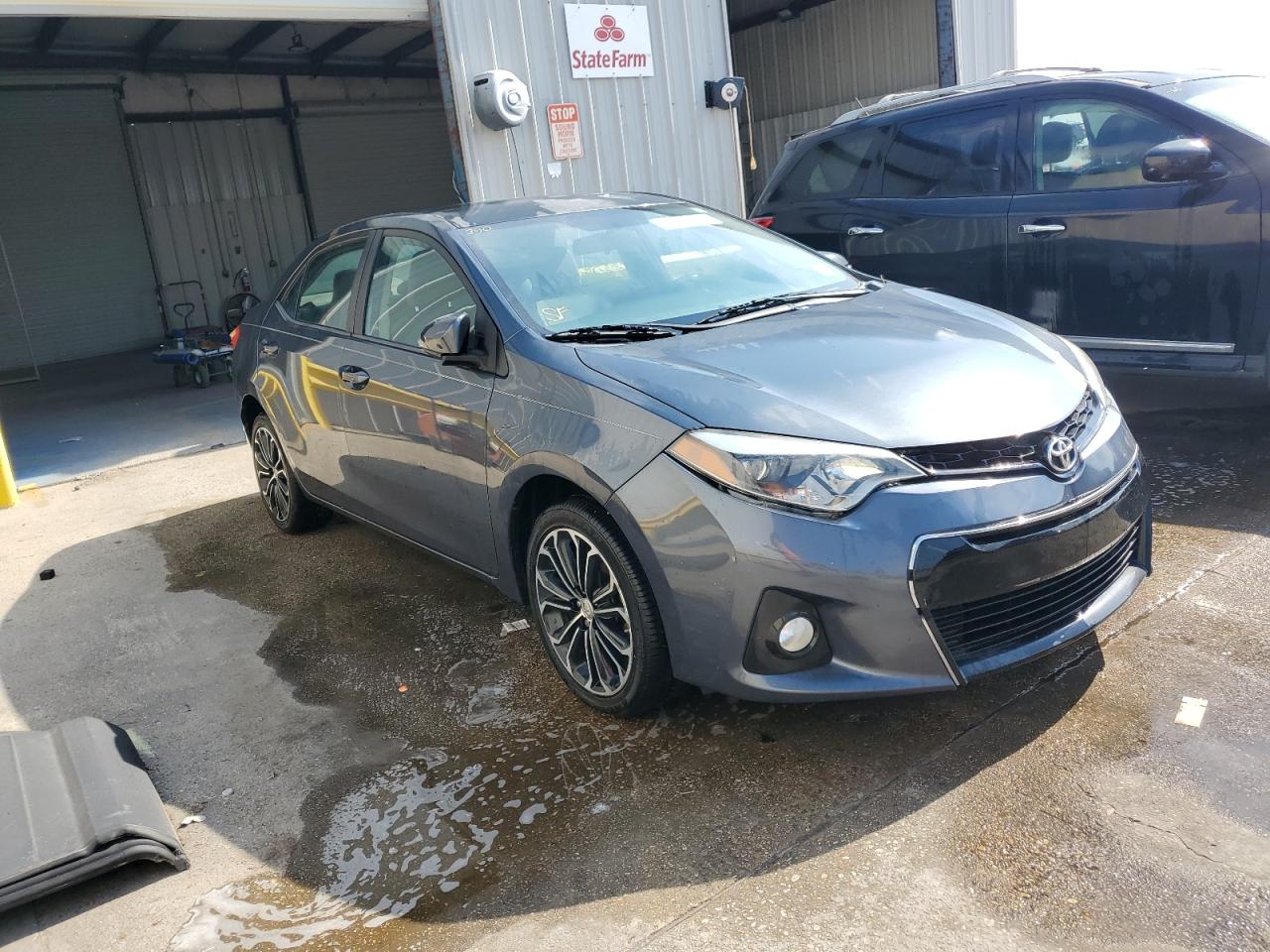 VIN 5YFBURHE9FP179803 2015 TOYOTA COROLLA no.4