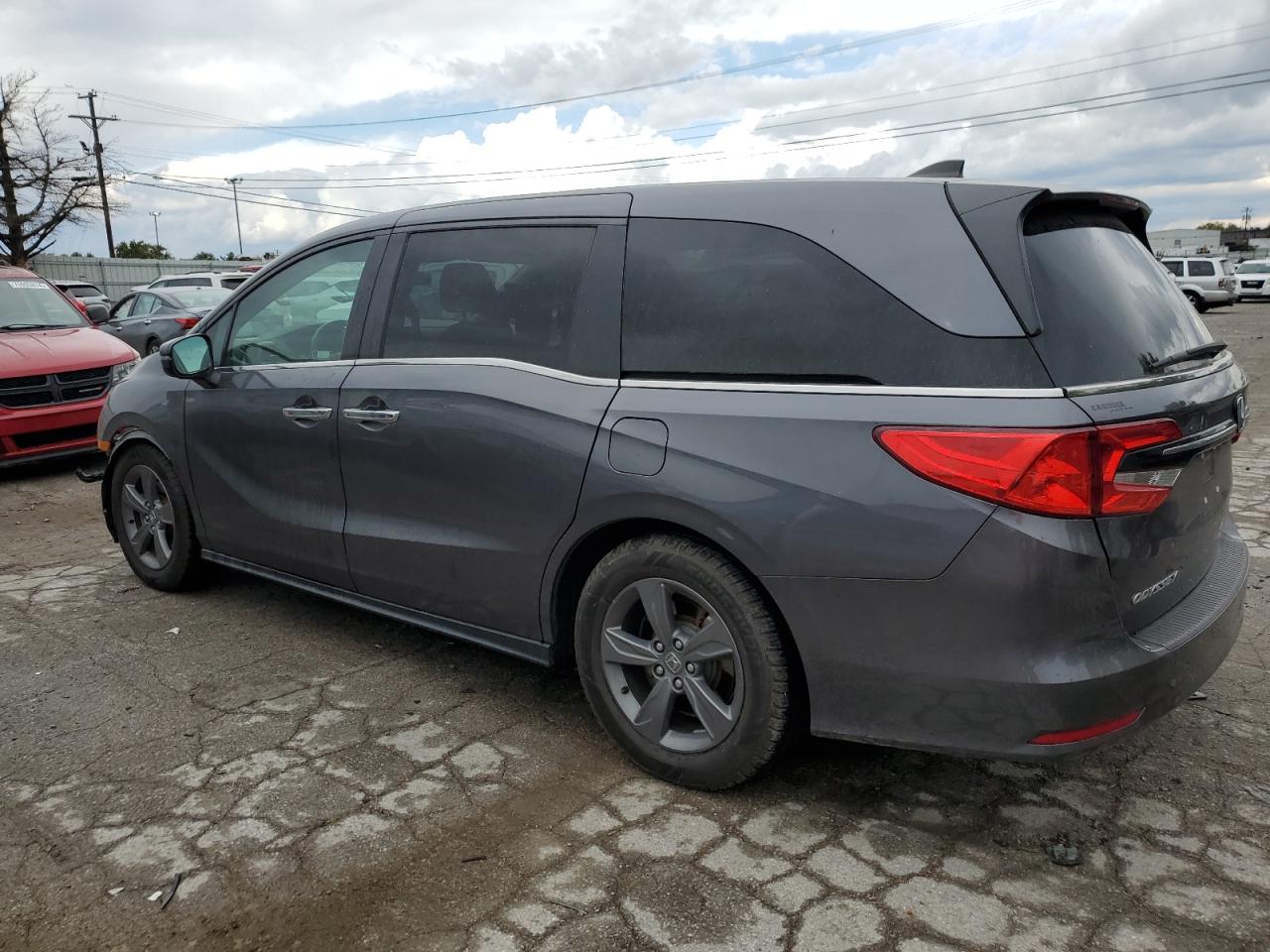 2022 Honda Odyssey - Image 2