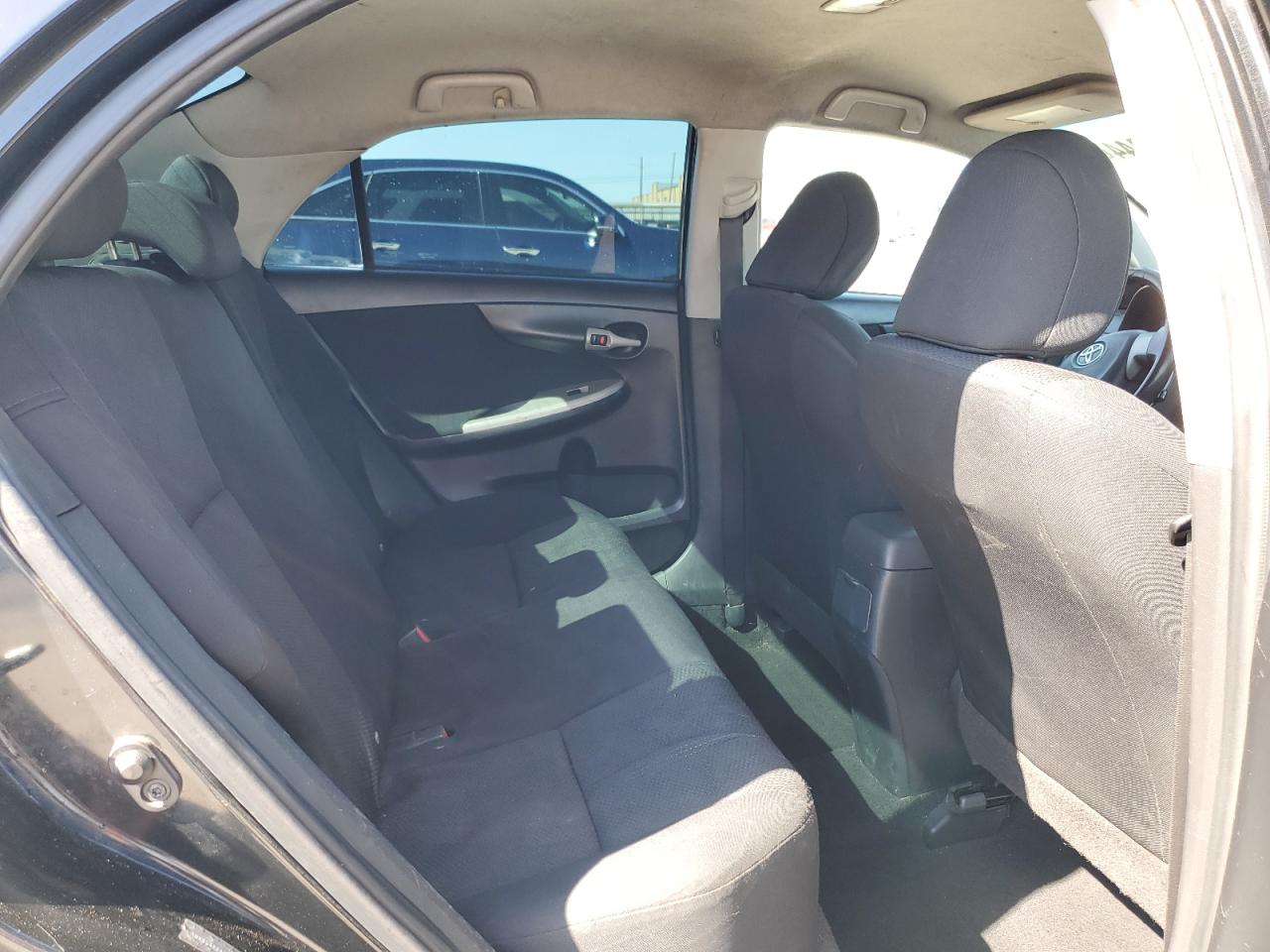 2010 Toyota Corolla Base VIN: 1NXBU4EE6AZ263477 Lot: 70144345