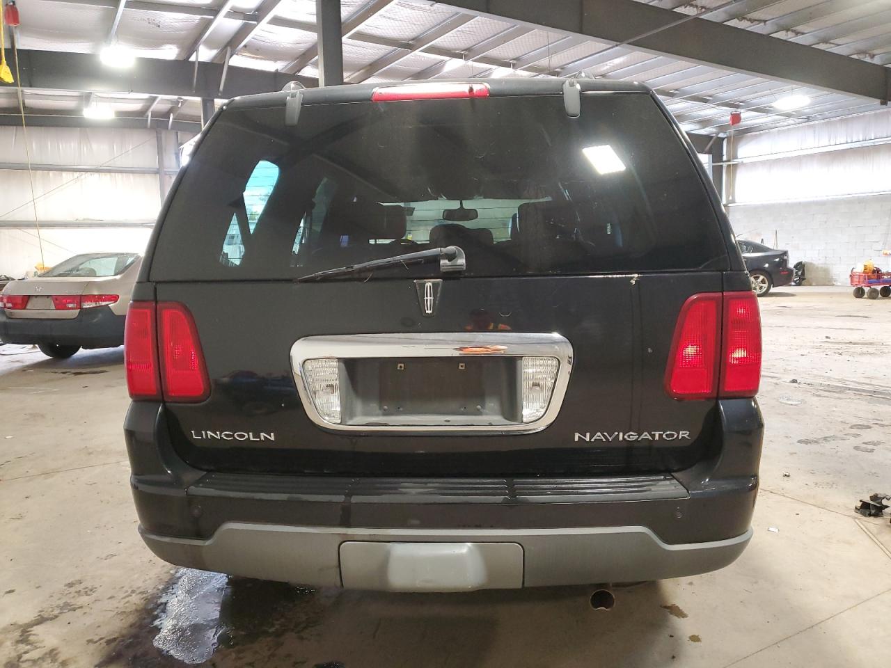 2004 Lincoln Navigator VIN: 5LMFU28R84LJ17710 Lot: 74994644