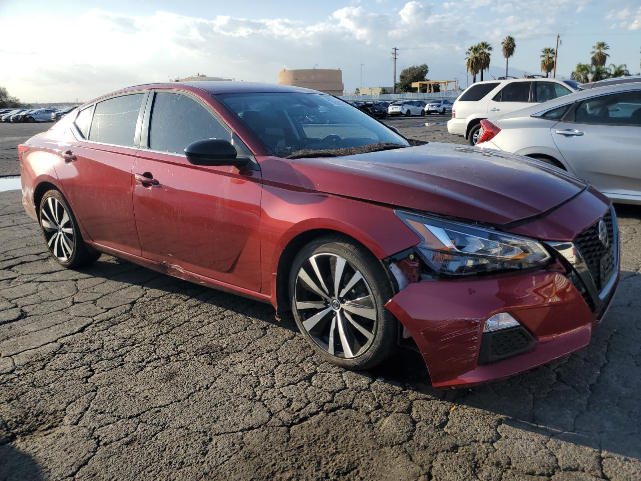 2020 Nissan Altima - Image 4