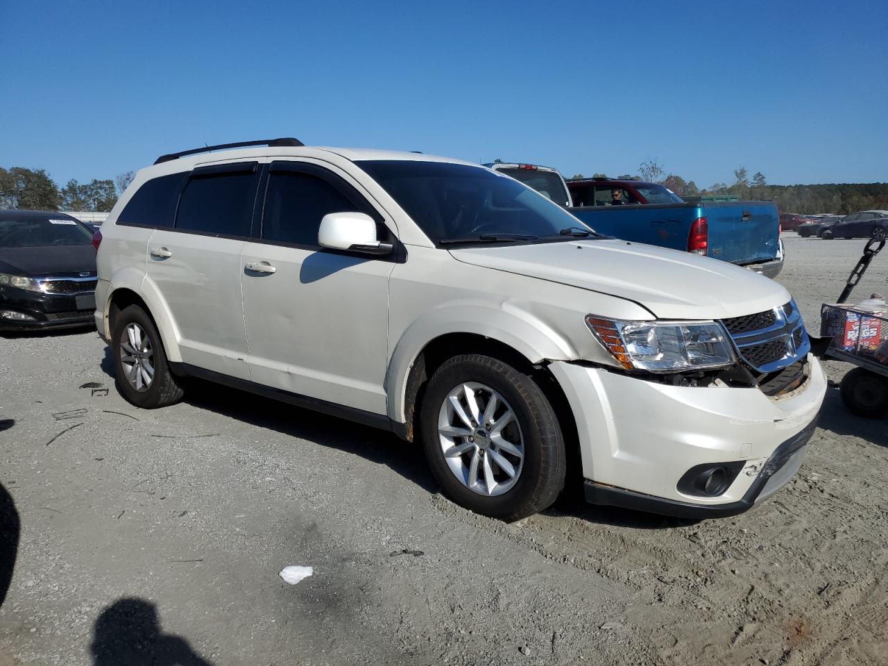 VIN 3C4PDCBG3ET153125 2014 DODGE JOURNEY no.4