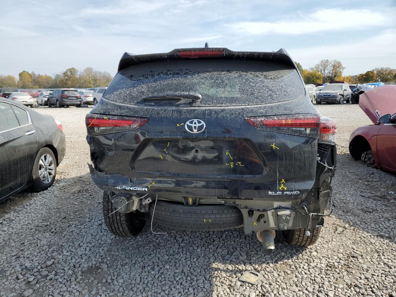 5TDKDRBH5RS561583 2024 Toyota Highlander Le