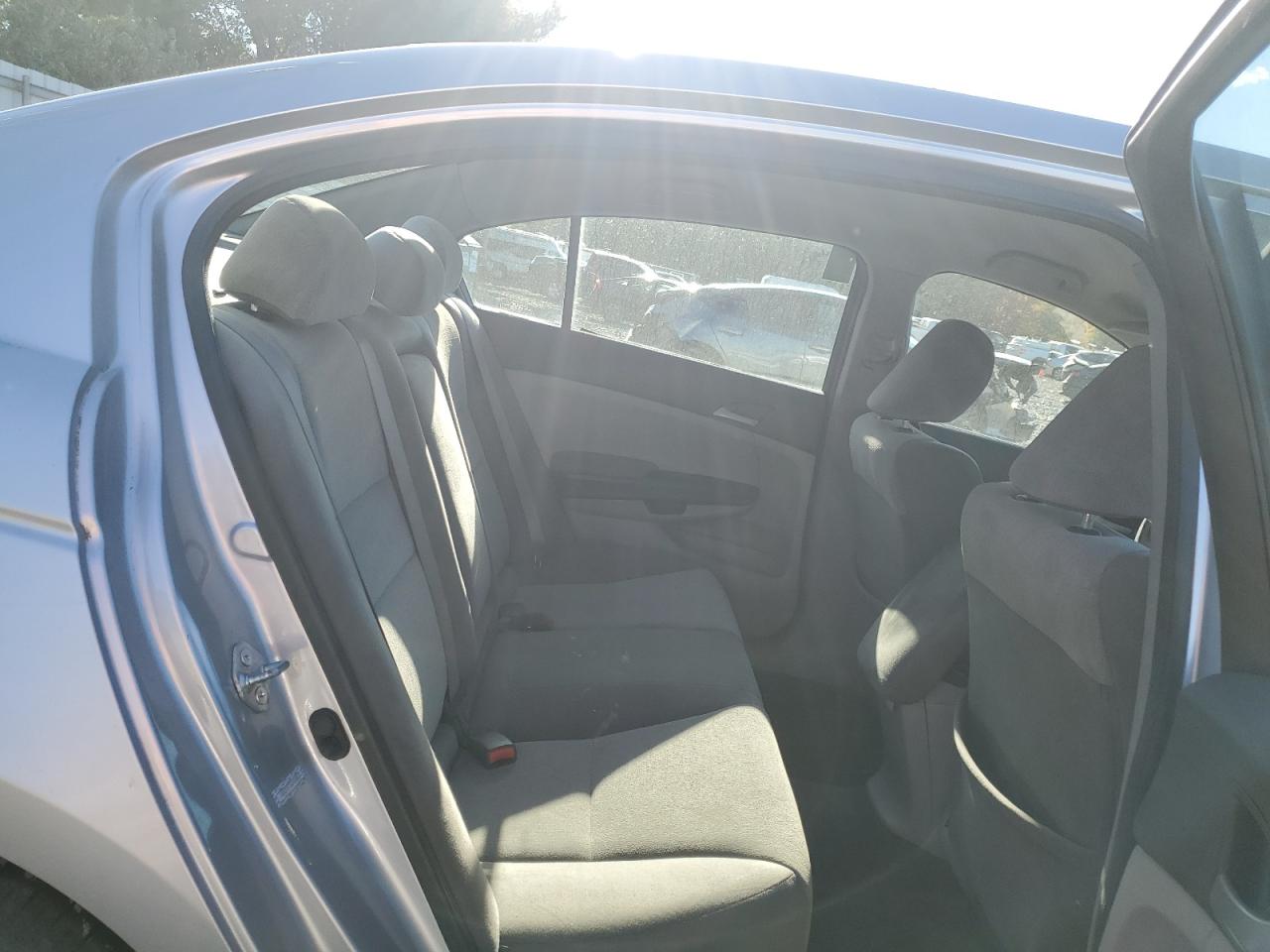 2010 Honda Accord - Image 10