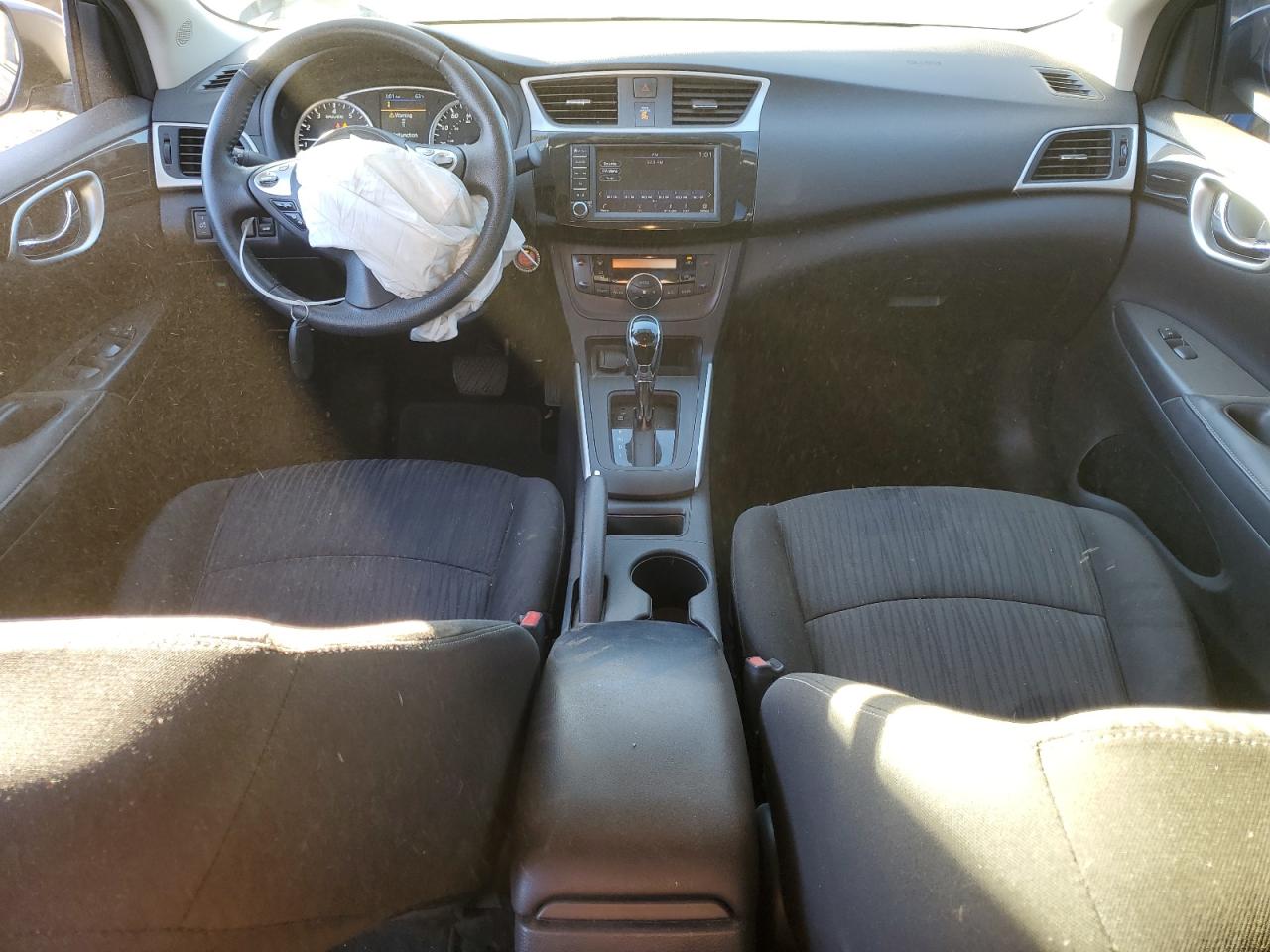 2019 Nissan Sentra - Image 8