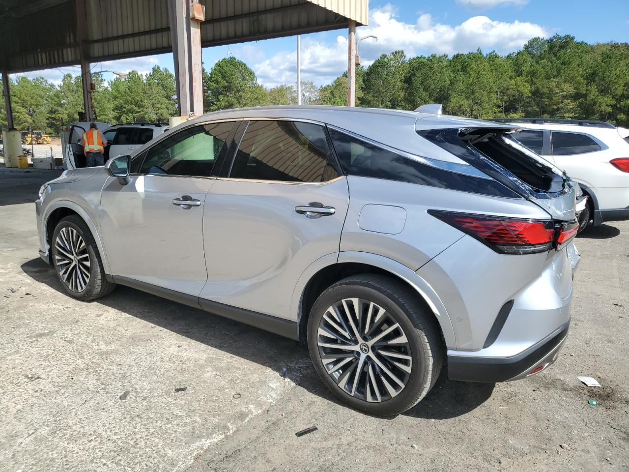 2024 Lexus RX - Image 2