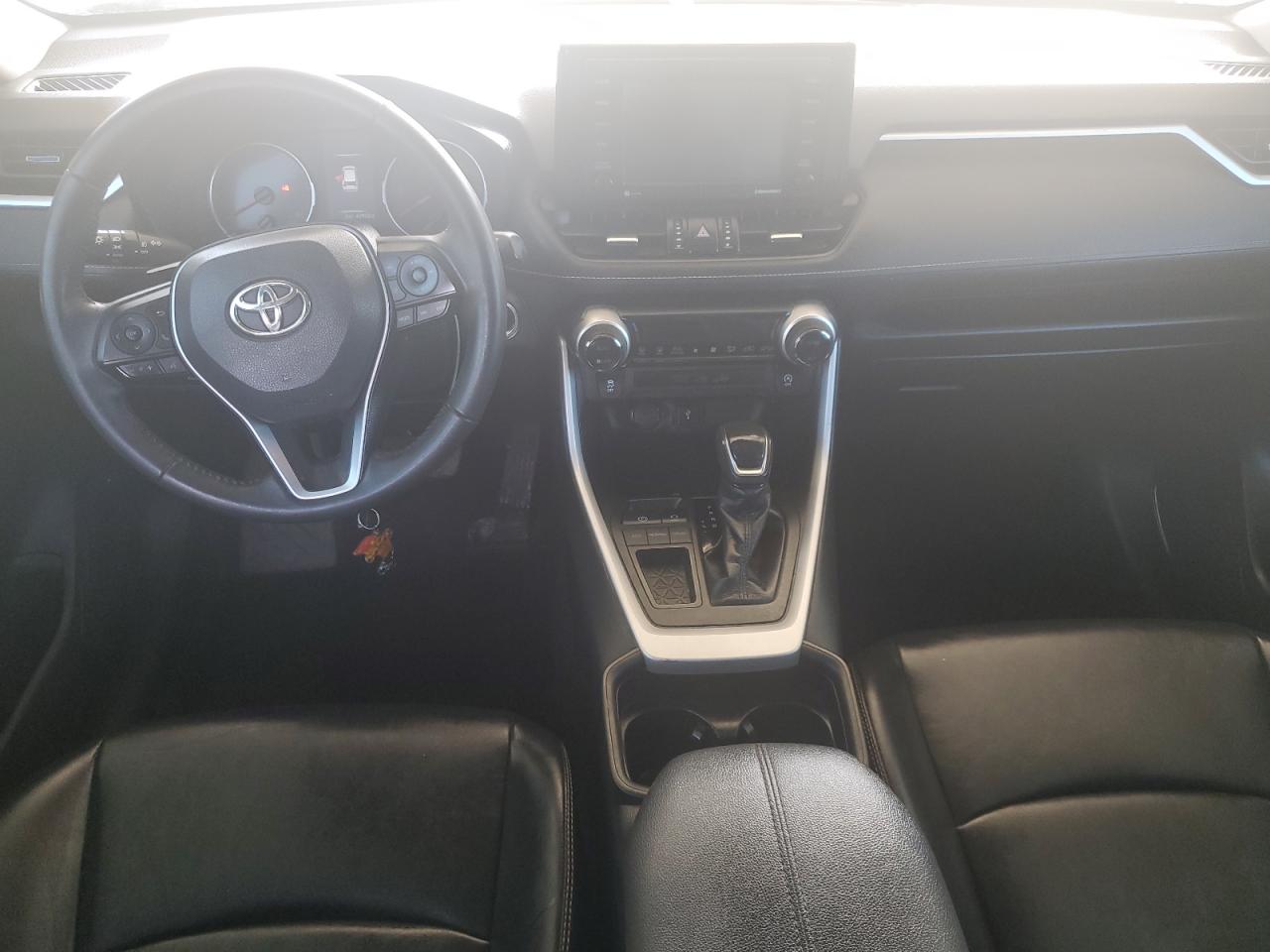 2021 Toyota RAV 4 - Image 8