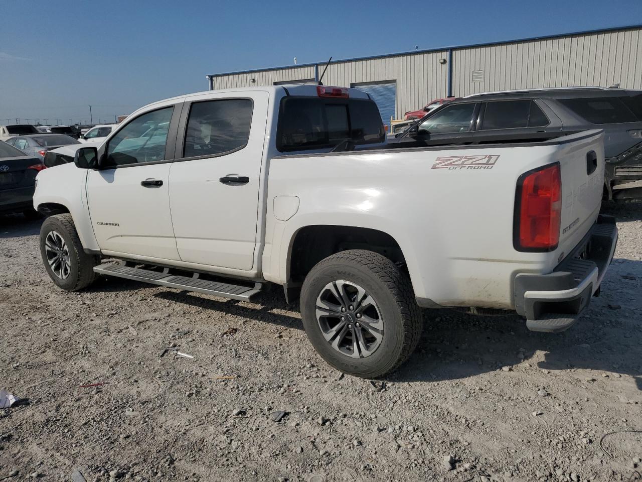 VIN 1GCGTDEN2N1141901 2022 CHEVROLET COLORADO no.2