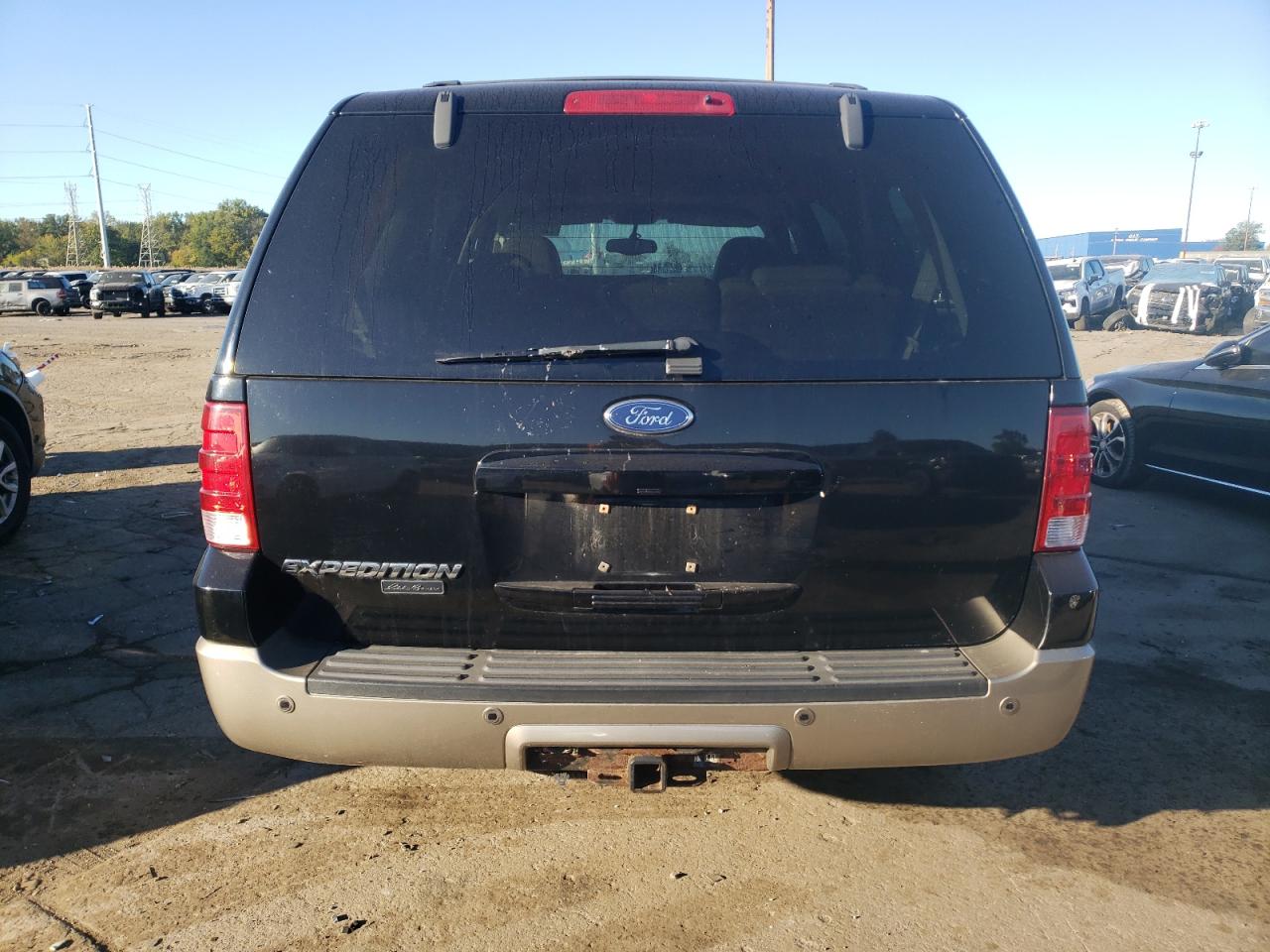 1FMFU18L83LB97856 2003 Ford Expedition Eddie Bauer