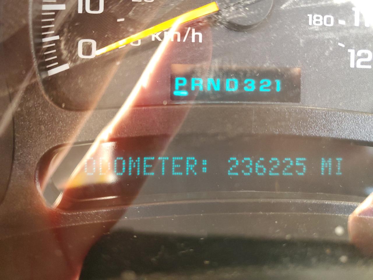 2005 GMC Yukon - Image 9