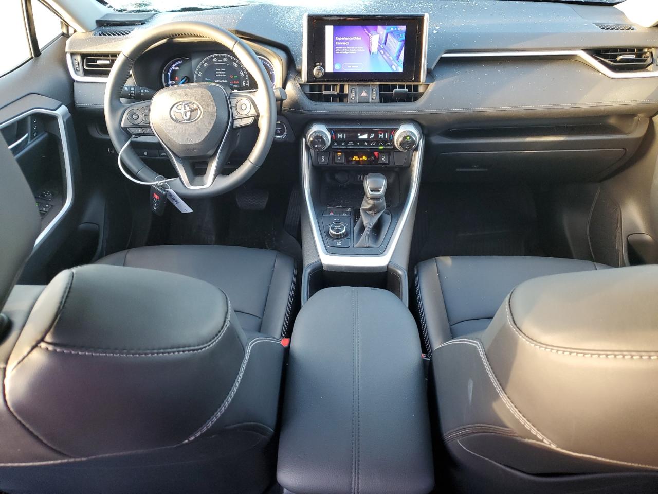 2023 Toyota RAV 4 - Image 8